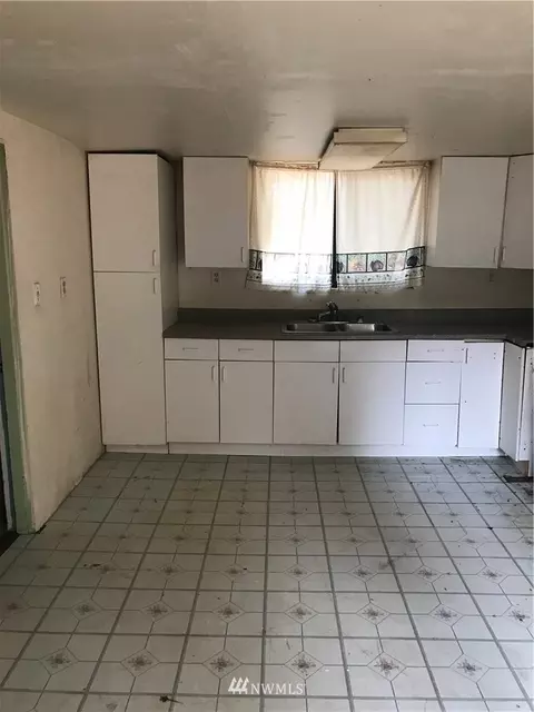 12009 S 68th Ave S, Seattle, WA 98178 photo 9