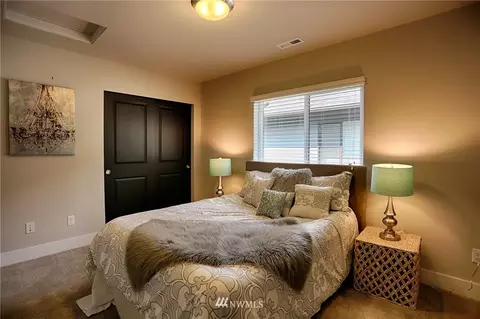16924 1st Ave W, Bothell, WA 98012 photo 20