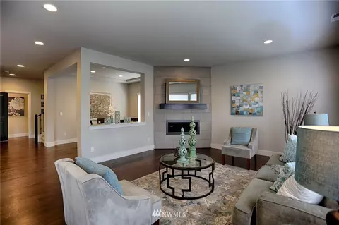 16924 1st Ave W, Bothell, WA 98012 photo 3