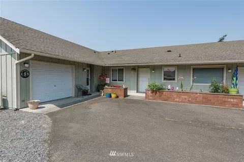 93 Jesslyn Ln, Sequim, WA 98382 photo 2