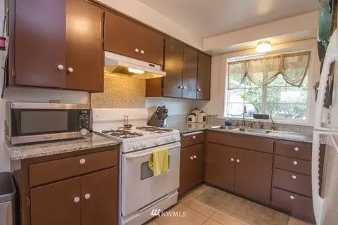 2000 E Section St, Mount Vernon, WA 98274 photo 5