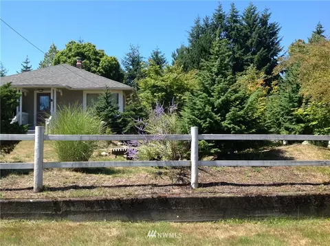 6418 Berkshire Dr, Everett, WA 98203 photo 2