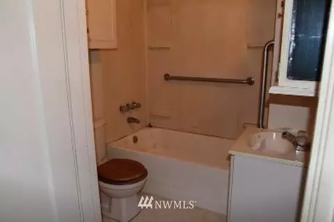 7820 Beverly Ln, Everett, WA 98203 photo 3