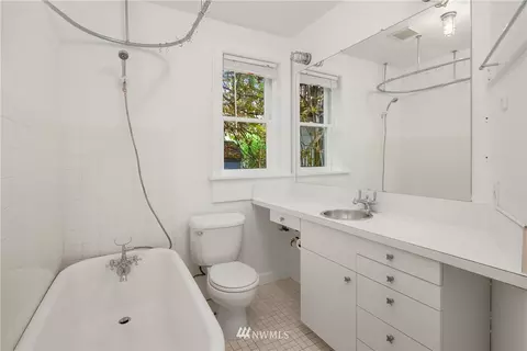 528 11th Ave E, Seattle, WA 98102 photo 8