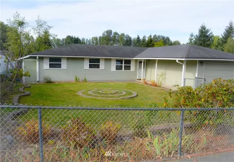 10504 16th Pl W, Everett, WA 98204 photo 1