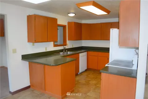 10504 16th Pl W, Everett, WA 98204 photo 9
