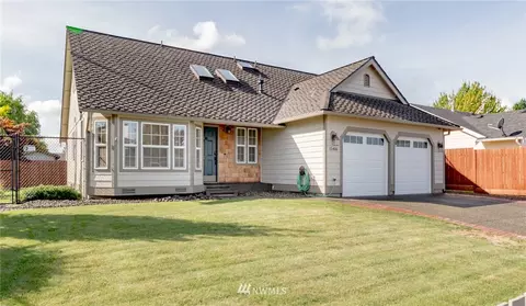 15416 64th St E, Sumner, WA 98390 photo 2