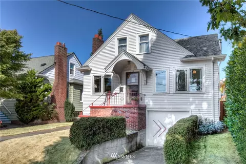 552 N 73rd St, Seattle, WA 98103 photo 2