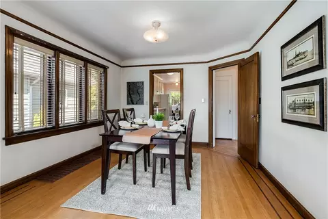 552 N 73rd St, Seattle, WA 98103 photo 7
