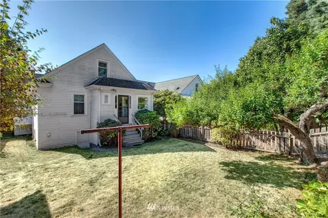 552 N 73rd St, Seattle, WA 98103 photo 23