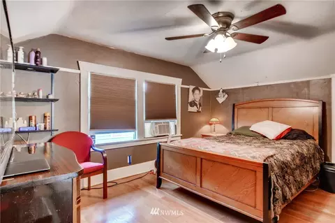 445 24th Ave E, Seattle, WA 98112 photo 9