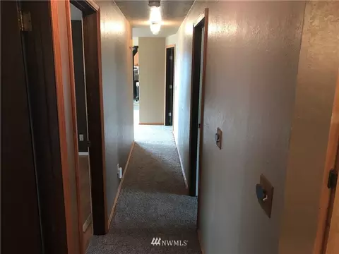 319 Middle Fork Rd, Chehalis, WA 98532 photo 5