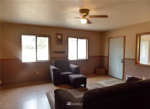 319 Middle Fork Rd, Chehalis, WA 98532 photo 11