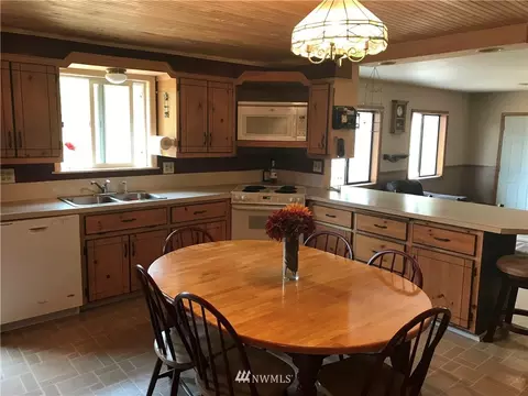 319 Middle Fork Rd, Chehalis, WA 98532 photo 7