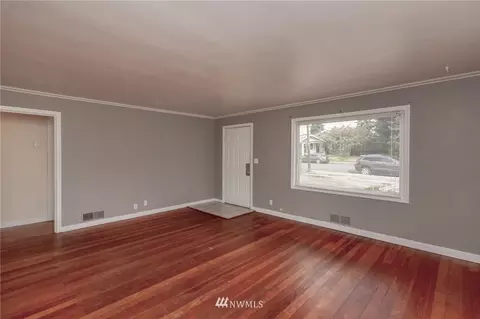 316 Sumner Ave, Sumner, WA 98390 photo 5