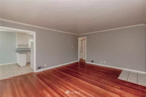 316 Sumner Ave, Sumner, WA 98390 photo 3