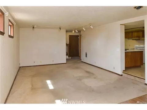 6431 Olympic Dr, Everett, WA 98203 photo 5