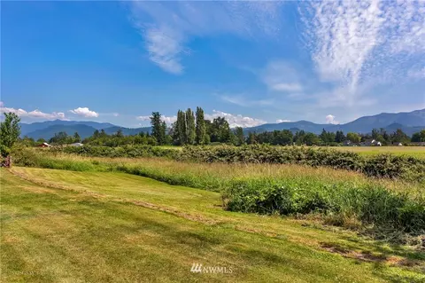 525 E 3rd St, Sumas, WA 98295 photo 22