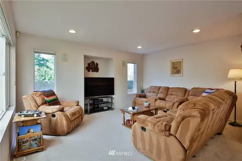 2942 Terry Ln, Enumclaw, WA 98022 photo 12