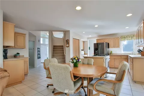 2942 Terry Ln, Enumclaw, WA 98022 photo 9