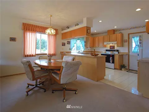 1572 Marine Dr, Sequim, WA 98382 photo 5