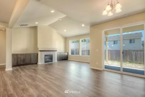 706 Koehler St SW, Orting, WA 98360 photo 8