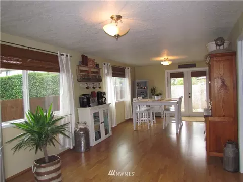 211 E Fir St, Sequim, WA 98382 photo 17