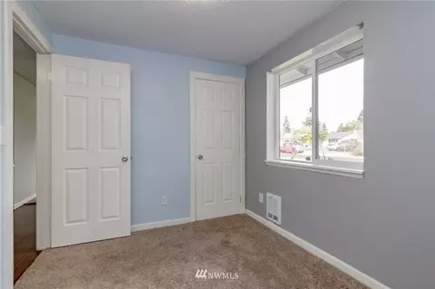17416 6th Avenue Ct E, Spanaway, WA 98387 photo 11
