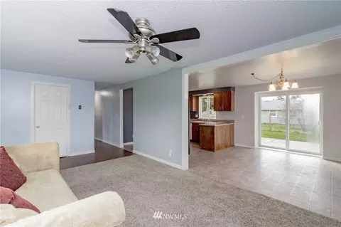 17416 6th Avenue Ct E, Spanaway, WA 98387 photo 4
