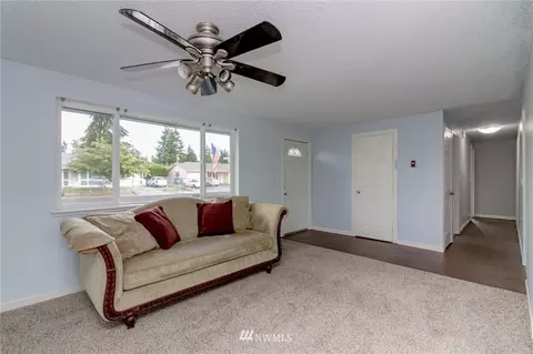 17416 6th Avenue Ct E, Spanaway, WA 98387 photo 2