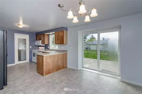 17416 6th Avenue Ct E, Spanaway, WA 98387 photo 5