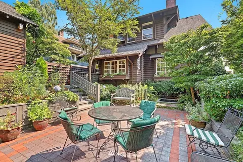 2823 10th Ave E, Seattle, WA 98102 photo 13