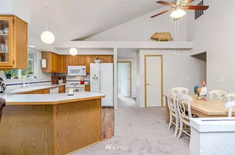 1220 Devon Loop NE, Olympia, WA 98506 photo 6