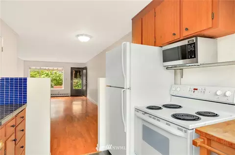 332 Summit Ave E, Seattle, WA 98102 photo 11