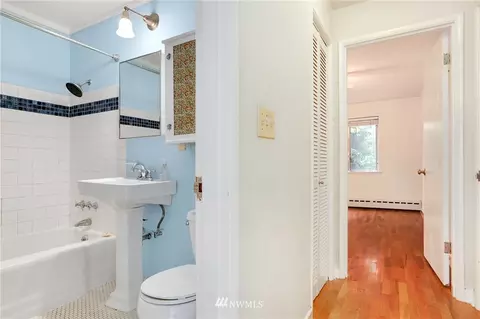 332 Summit Ave E, Seattle, WA 98102 photo 16