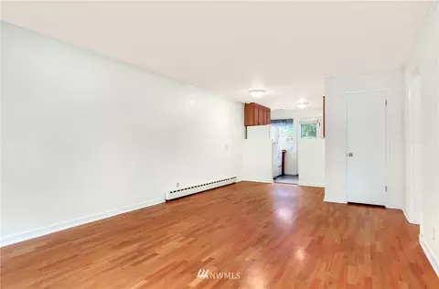 332 Summit Ave E, Seattle, WA 98102 photo 5