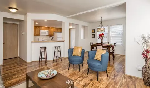 6040 Gresham Ln SE, Lacey, WA 98513 photo 9