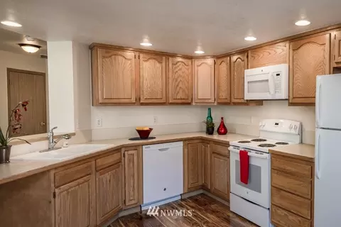 6040 Gresham Ln SE, Lacey, WA 98513 photo 7