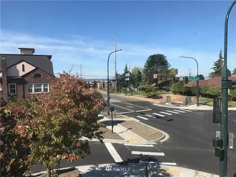 1204 Pacific Ave, Everett, WA 98201 photo 3