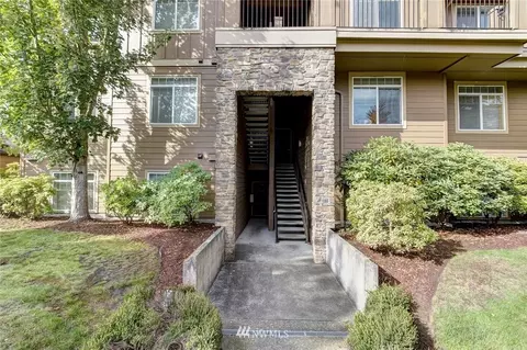 18930 Bothell Everett Hwy #E302, Bothell, WA 98012 photo 2