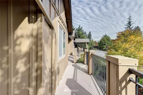 18930 Bothell Everett Hwy #E302, Bothell, WA 98012 photo 18