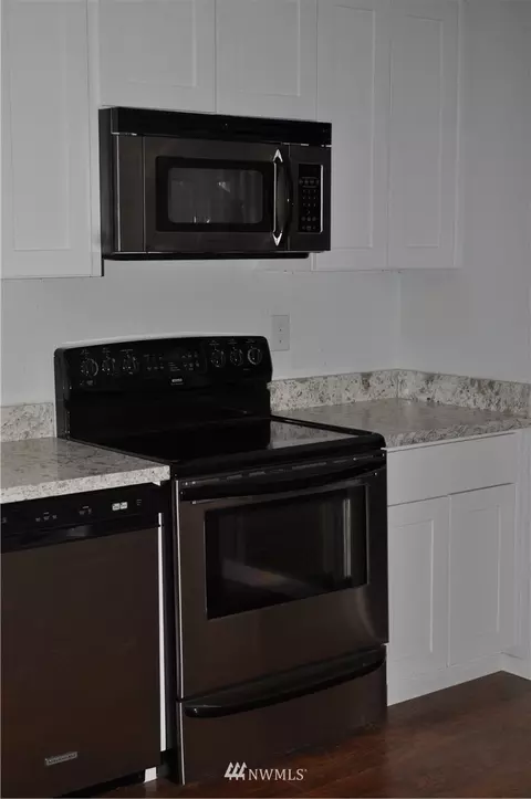 8523 Vistarama Ave, Everett, WA 98208 photo 12