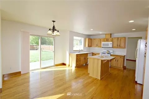 1006 Williams St NW, Orting, WA 98360 photo 8