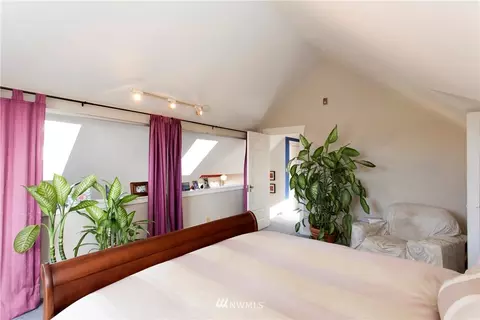 401 11th Ave E, Seattle, WA 98102 photo 18