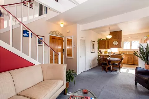 401 11th Ave E, Seattle, WA 98102 photo 6