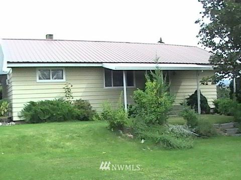 210 Grape Ave E, Omak, WA 98841 photo 1