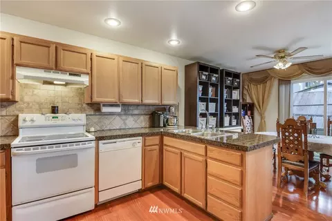 12017 Alexander Rd, Everett, WA 98204 photo 5
