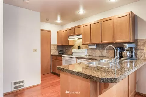 12017 Alexander Rd, Everett, WA 98204 photo 6