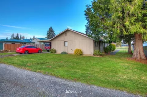1342 Chinook Ave, Enumclaw, WA 98022 photo 3