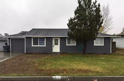 445 E Othello St, Othello, WA 99344 photo 1